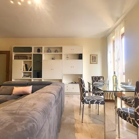 Maison Lucrezia Apartment Cagliari